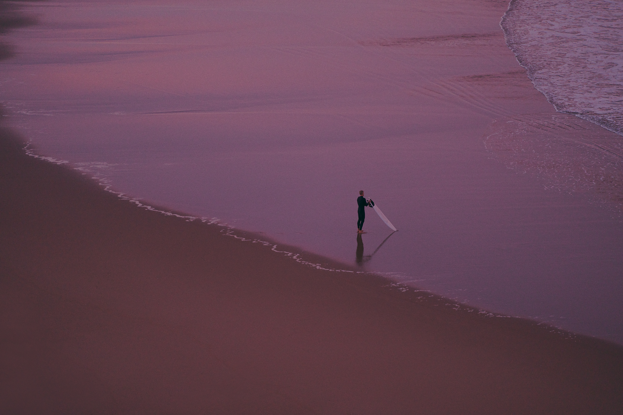 Tiny Surfer I